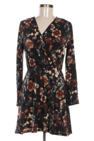 Šaty  H&M, Velikost S, Barva Vícebarevné, Cena  109,00 Kč