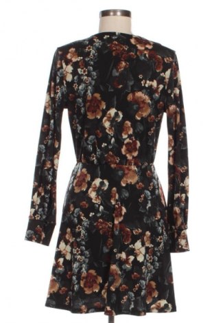 Šaty  H&M, Velikost S, Barva Vícebarevné, Cena  109,00 Kč