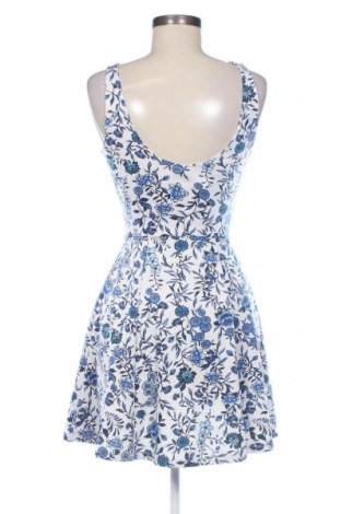 Šaty  H&M Divided, Velikost S, Barva Vícebarevné, Cena  269,00 Kč