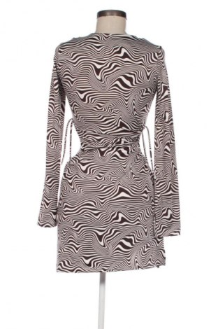 Šaty  H&M Divided, Velikost S, Barva Vícebarevné, Cena  89,00 Kč