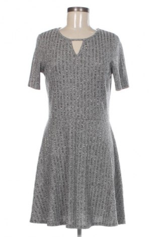 Šaty  H&M Divided, Velikost M, Barva Vícebarevné, Cena  109,00 Kč