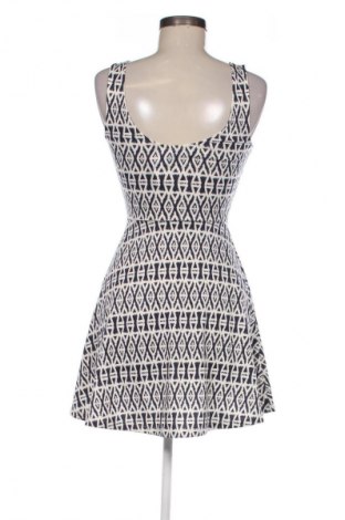 Šaty  H&M Divided, Velikost XS, Barva Vícebarevné, Cena  229,00 Kč