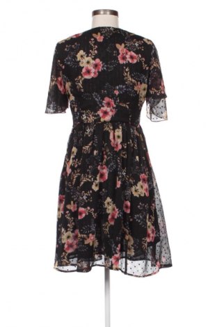 Šaty  House, Velikost M, Barva Vícebarevné, Cena  169,00 Kč