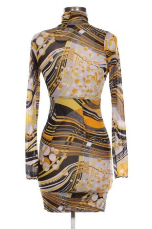 Šaty  Iltokoni, Velikost M, Barva Vícebarevné, Cena  430,00 Kč