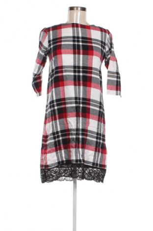 Ruha Lena, Méret M, Szín Sokszínű, Ár 1 549 Ft