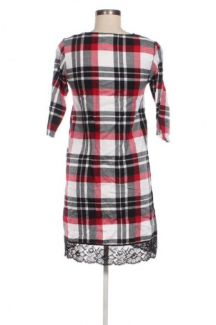 Ruha Lena, Méret M, Szín Sokszínű, Ár 1 549 Ft