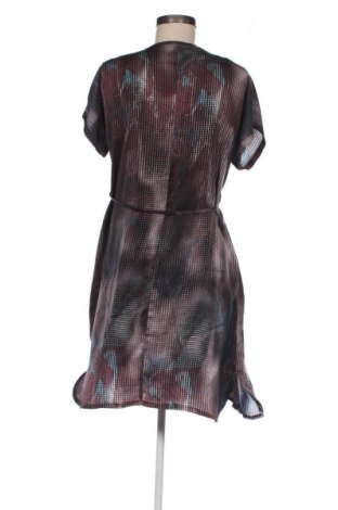 Šaty  Limited, Velikost M, Barva Vícebarevné, Cena  145,00 Kč