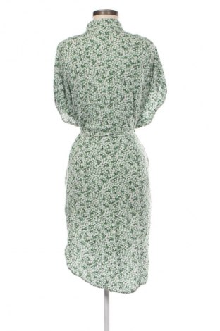 Šaty  Monki, Velikost S, Barva Vícebarevné, Cena  209,00 Kč