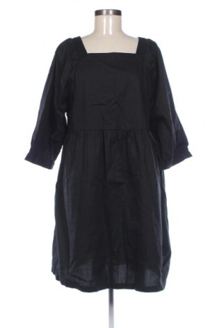 Šaty  Monki, Velikost L, Barva Černá, Cena  926,00 Kč