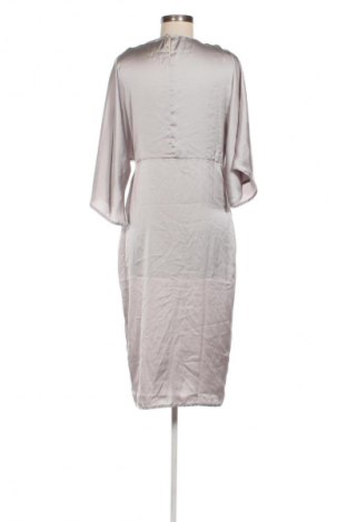 Kleid NA-KD, Größe M, Farbe Grau, Preis € 16,99