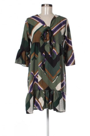 Šaty  NEW COLLECTION, Veľkosť M, Farba Viacfarebná, Cena  8,95 €