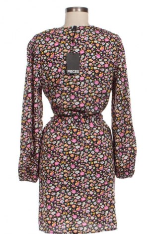 Šaty  Pieces, Velikost M, Barva Vícebarevné, Cena  199,00 Kč
