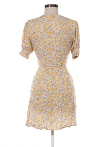 Šaty  Pieces, Velikost XS, Barva Vícebarevné, Cena  169,00 Kč