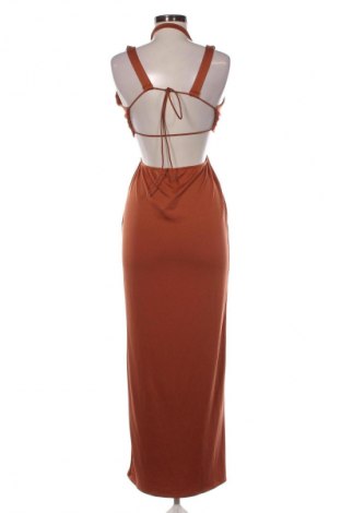 Kleid Pretty Little Thing, Größe M, Farbe Braun, Preis 41,99 €