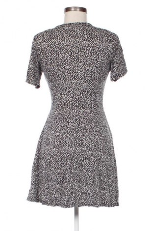 Šaty  Pull&Bear, Velikost L, Barva Vícebarevné, Cena  189,00 Kč