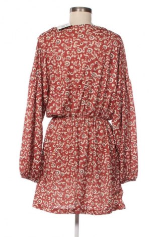 Šaty  Pull&Bear, Velikost XL, Barva Vícebarevné, Cena  139,00 Kč