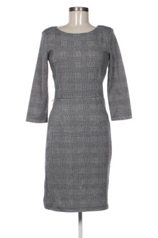 Šaty  Reserved, Velikost M, Barva Vícebarevné, Cena  119,00 Kč