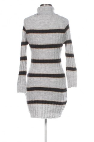 Рокля SHEIN, Размер S, Цвят Многоцветен, Цена 3,06 €