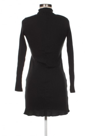 Šaty  Sinsay, Velikost S, Barva Černá, Cena  59,00 Kč