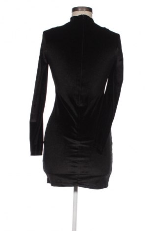 Šaty  Sinsay, Velikost S, Barva Černá, Cena  79,00 Kč