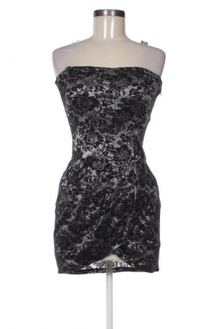 Šaty  Stradivarius, Veľkosť S, Farba Čierna, Cena  11,95 €