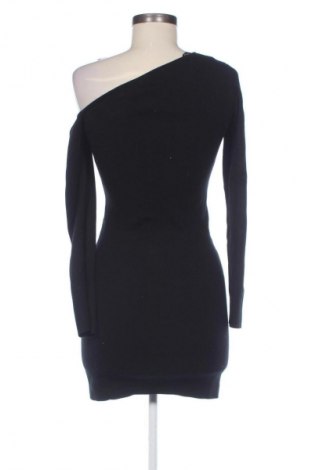 Šaty  Stradivarius, Velikost M, Barva Černá, Cena  469,00 Kč