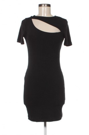 Šaty  Stradivarius, Velikost M, Barva Černá, Cena  219,00 Kč