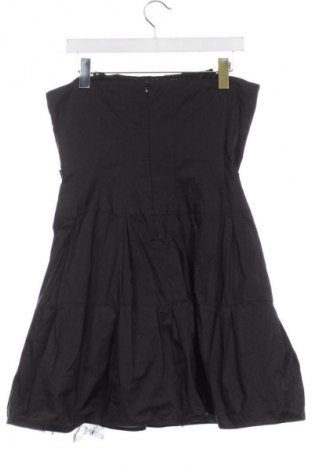 Kleid Swing, Größe M, Farbe Schwarz, Preis 15,99 €