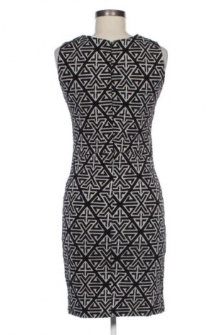 Šaty  The Sting, Velikost M, Barva Vícebarevné, Cena  99,00 Kč