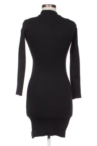 Šaty  Trendyol, Velikost S, Barva Černá, Cena  379,00 Kč