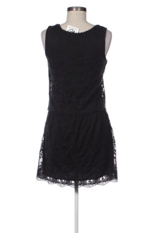 Šaty  VILA, Velikost M, Barva Vícebarevné, Cena  279,00 Kč