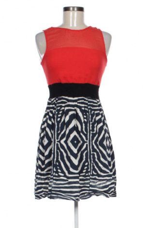 Šaty  Zara, Velikost XS, Barva Vícebarevné, Cena  439,00 Kč
