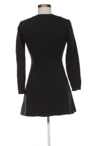 Šaty  Zara Trafaluc, Velikost S, Barva Černá, Cena  99,00 Kč