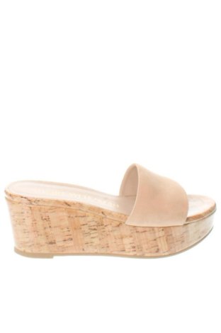 Papuci Stuart Weitzman, Mărime 37, Culoare Bej, Preț 1.564,22 Lei, #137985767