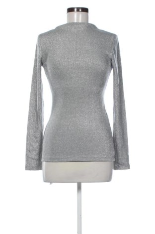 Дамска блуза Zara, Размер S, Цвят Сребрист, Цена 32,21 €, #138000224