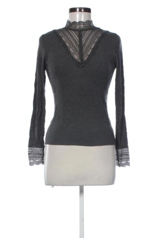 Bluză de femei ONLY, Mărime M, Culoare Gri, Preț 128,99 Lei, #138005757