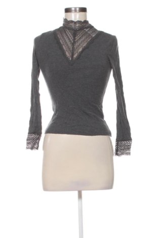Dámská halenka ONLY, Velikost XS, Barva Šedá, Cena  599,00 Kč, #138002992