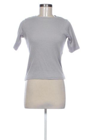 Γυναικείο t-shirt Sinsay, Μέγεθος M, Χρώμα Γκρί, Τιμή 8,00 €, #138002009