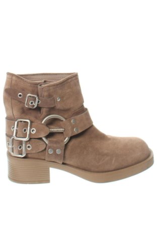 Botine de damă Big Star, Mărime 41, Culoare Maro, Preț 283,45 Lei, #138010529