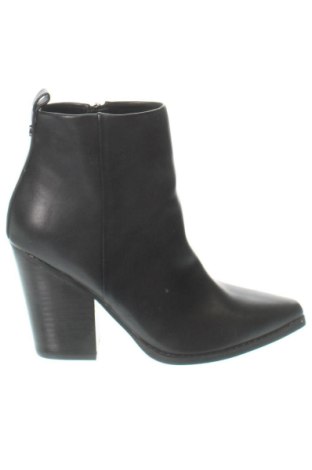 Botine de damă Corina, Mărime 41, Culoare Negru, Preț 141,72 Lei, #138040237