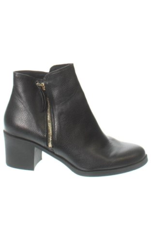 Botine de damă H&M, Mărime 38, Culoare Negru, Preț 100,00 Lei, #138026704