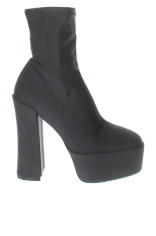 Дамски боти Stuart Weitzman, Размер 36, Цвят Черен, Цена 398,05 €, #137993671