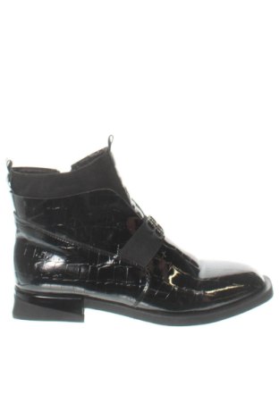 Botine de damă Unbranded, Mărime 39, Culoare Negru, Preț 183,72 Lei, #138035285