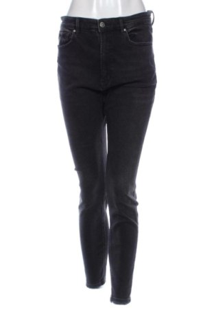 Damskie jeansy Stradivarius, Rozmiar L, Kolor Czarny, Cena 63,50 zł, #137993375