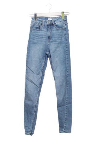 Damskie jeansy Sinsay, Rozmiar XS, Kolor Niebieski, Cena 38,10 zł, #137997844