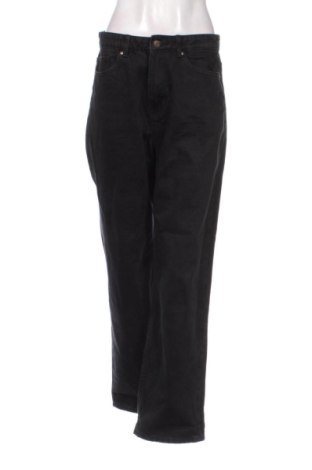 Damskie jeansy Bershka, Rozmiar M, Kolor Czarny, Cena 70,97 zł, #137998571