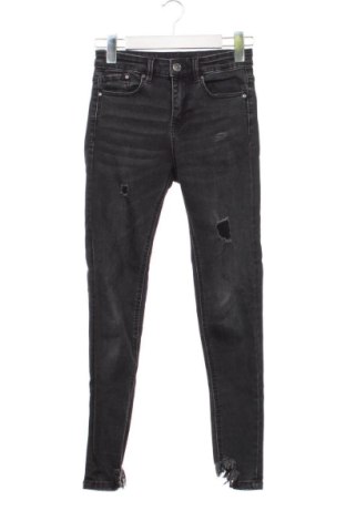 Damskie jeansy Stradivarius, Rozmiar XXS, Kolor Czarny, Cena 63,50 zł, #137998666