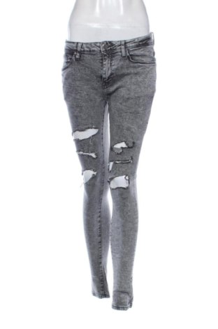 Női farmernadrág Bershka, Méret M, Szín Szürke, Ár 7 092 Ft, #138005249
