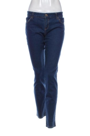 Дамски дънки Stradivarius, Размер XL, Цвят Син, Цена 15,00 €, #138019339