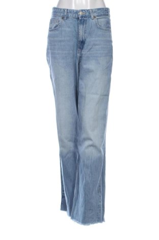 Damskie jeansy Zara, Rozmiar M, Kolor Niebieski, Cena 84,67 zł, #138026657